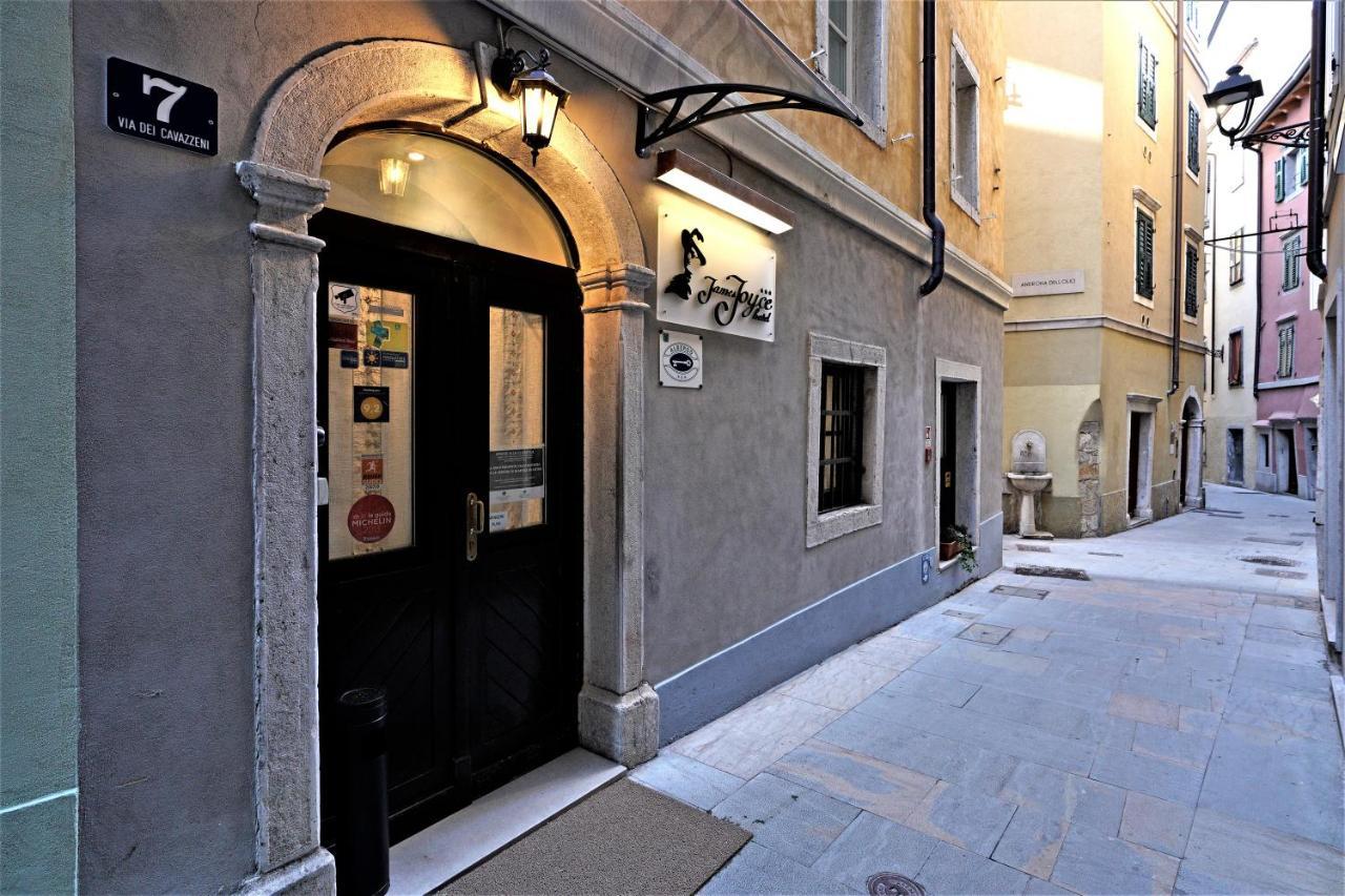 Hotel James Joyce Trieste Bagian luar foto